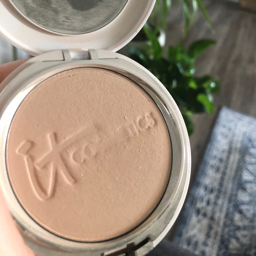 IT Cosmetics Celebration Foundation Illum in fair